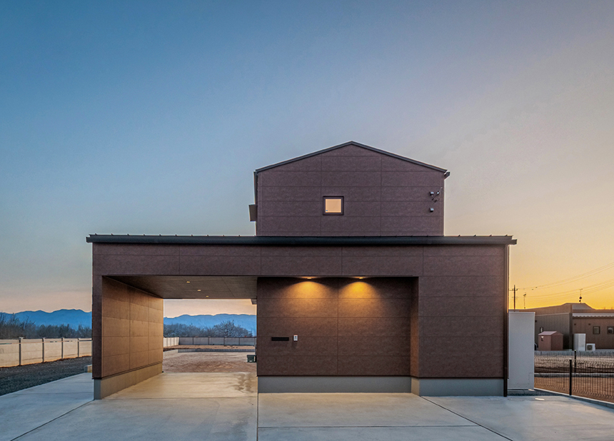 石岡市北府中　街角モデルハウス